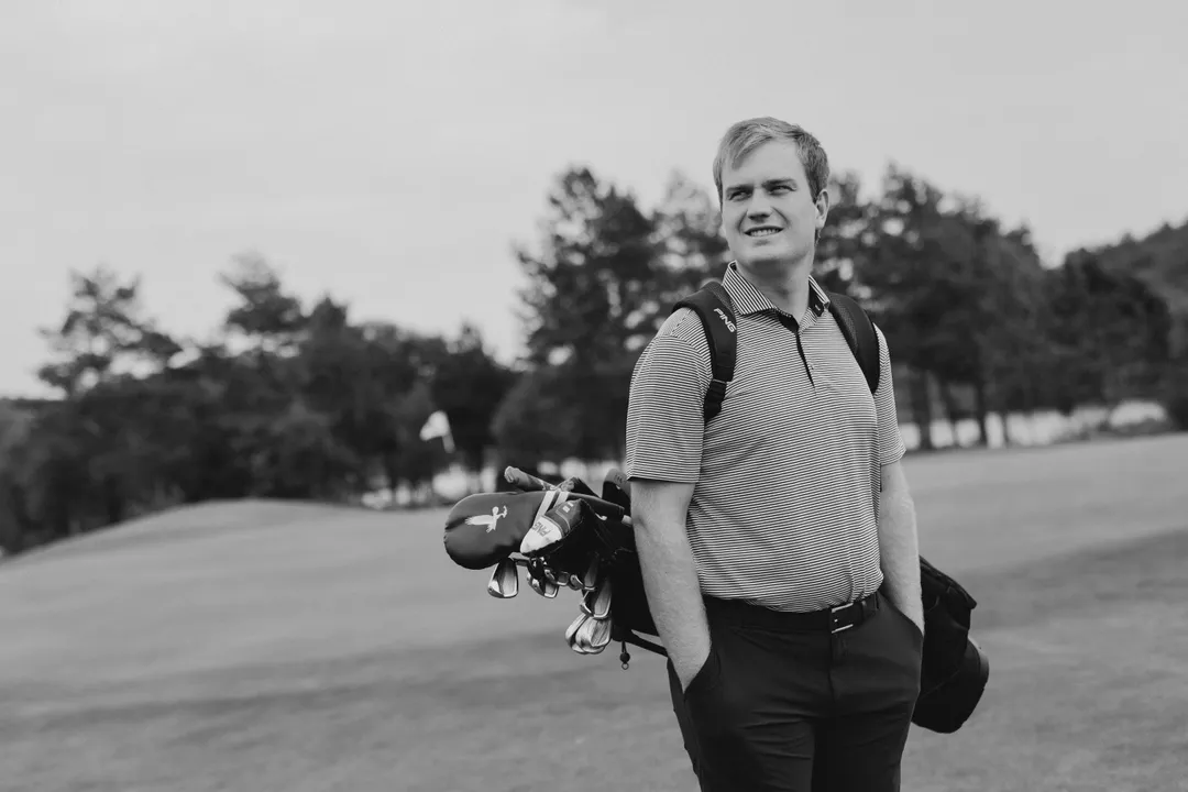 Bård on the golf course ready for new challenges